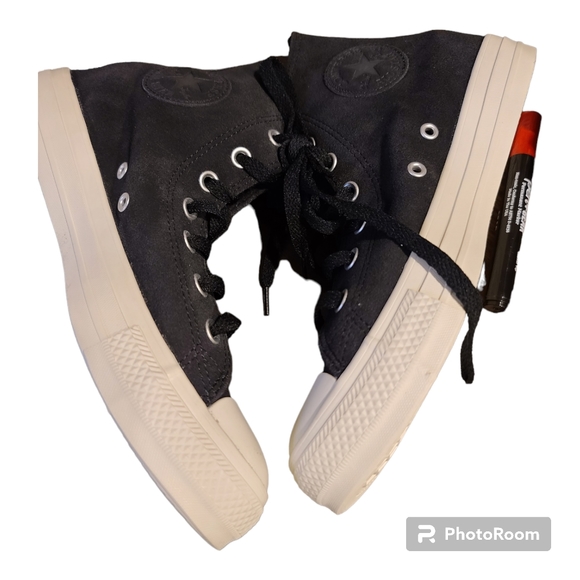 New RARE Unisex Converse Chuck Taylor All Stars "Black" Suede 572235C - Picture 3 of 4